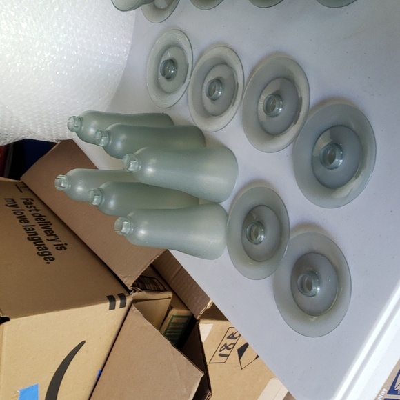 Tupperware - Picture 5 of 8